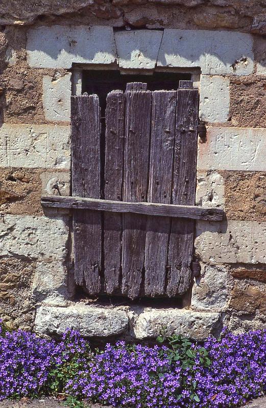 WT 2500 325-23 France 92.jpg